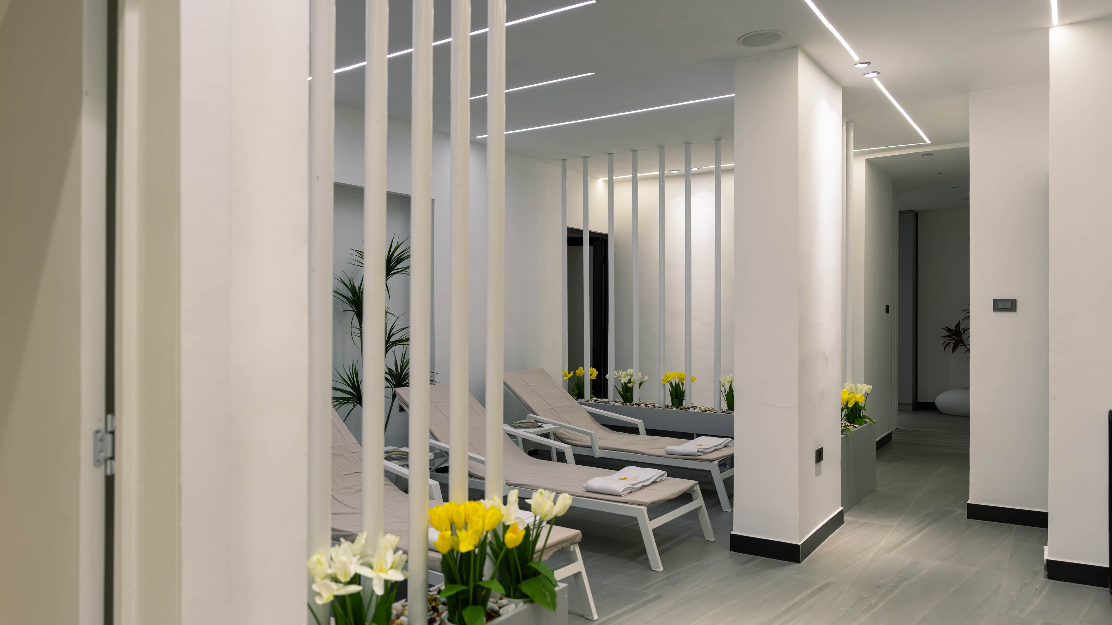 Relaxation lounge with fresh flowers